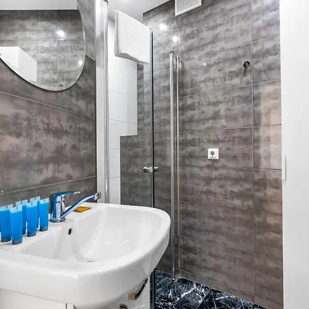 Metro Ratusz Arsenal Homely *