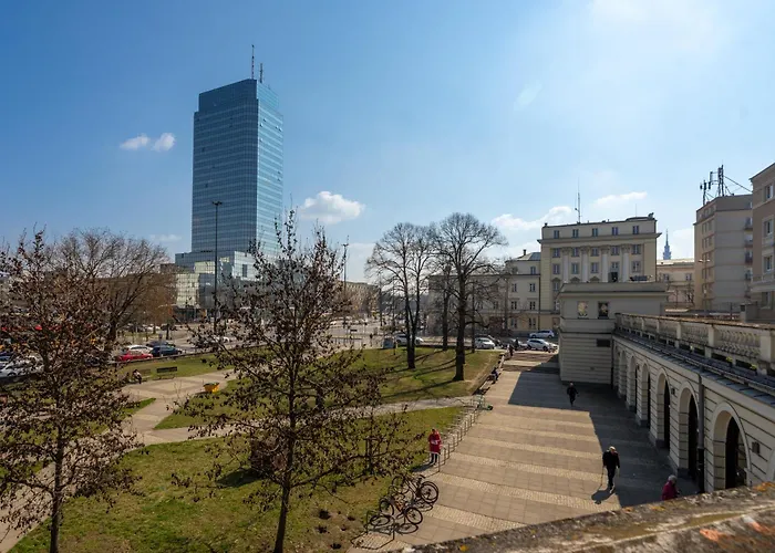 Metro Ratusz Arsenal Homely * Βαρσοβία