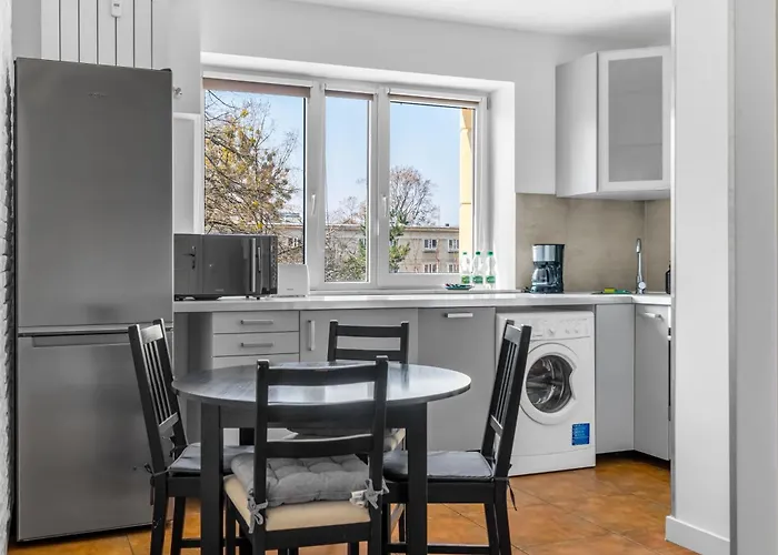 Metro Ratusz Arsenal Homely Appartement *